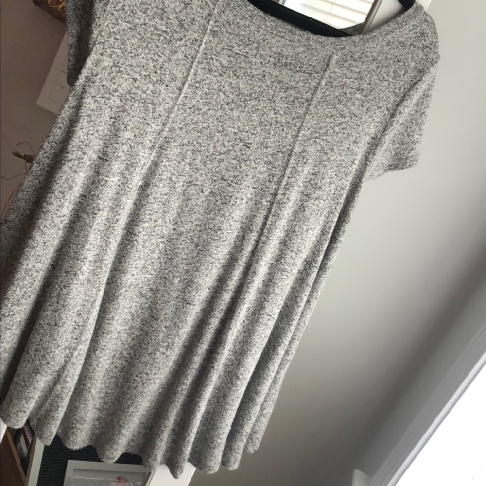 Grey blouse - Picture 3 of 3